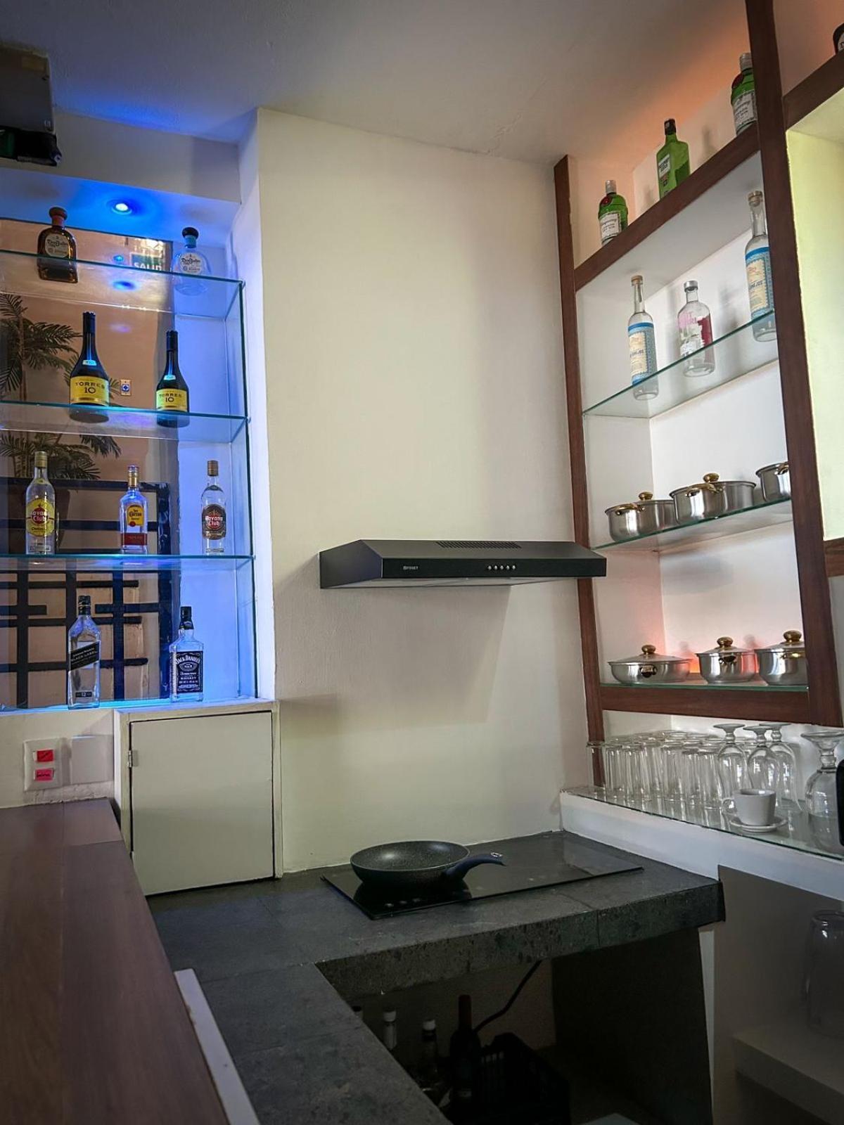 Spartacus Hostel Boutique For Men Puerto Vallarta Luaran gambar