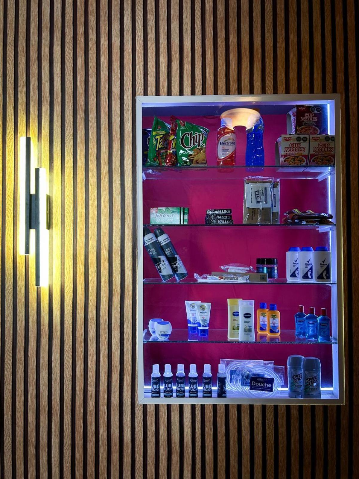 Spartacus Hostel Boutique For Men Puerto Vallarta Luaran gambar