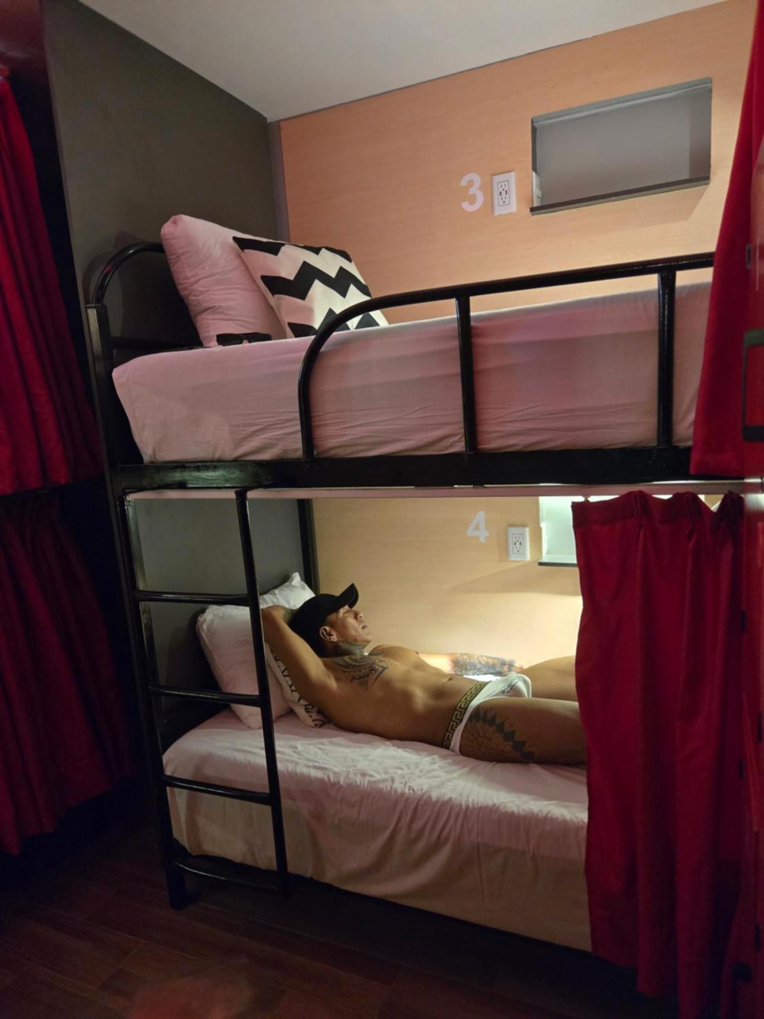Spartacus Hostel Boutique For Men Puerto Vallarta Luaran gambar